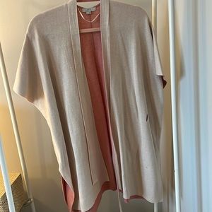 Reversible shawl with belt